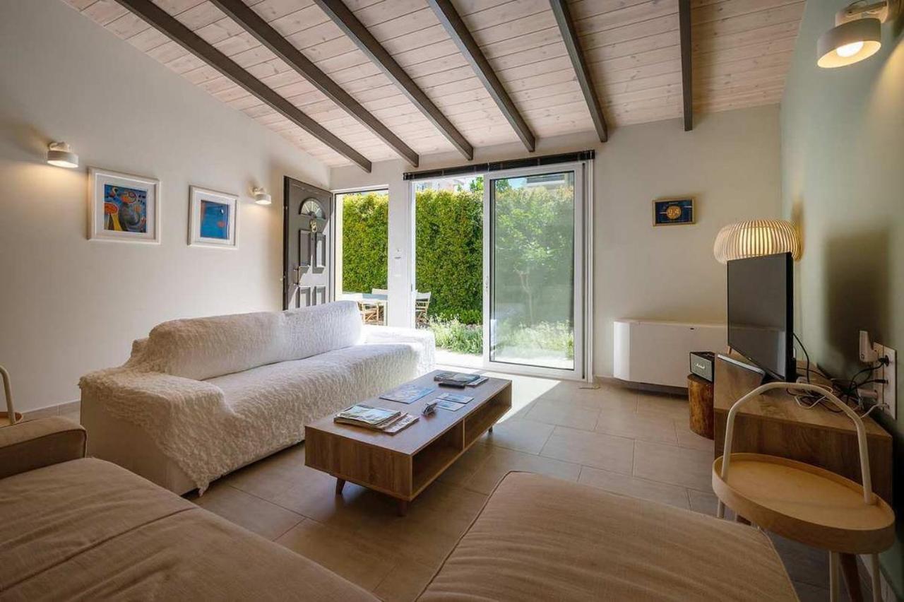 Linas Home - Kalamata Mediterranean Villas Dış mekan fotoğraf